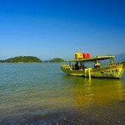 Playas de Paraty. Tarituba. Esta playa es desierta, est ubicada al norte de Paraty, es pequea y de aguas calmas y arena hermosa, es ideal para baos.