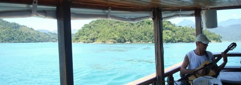 Boat Tour in Paraty: Live Music Boat Tour in Paraty: Live Music
